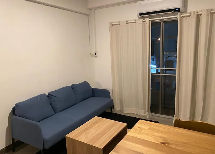 Modern 2-Bedroom Condo Near Foodie Market 11 Min, Mega Bangna, Bangna Trad Road 12 Min, Suvarnabhumi Airport 15 Min Apartment