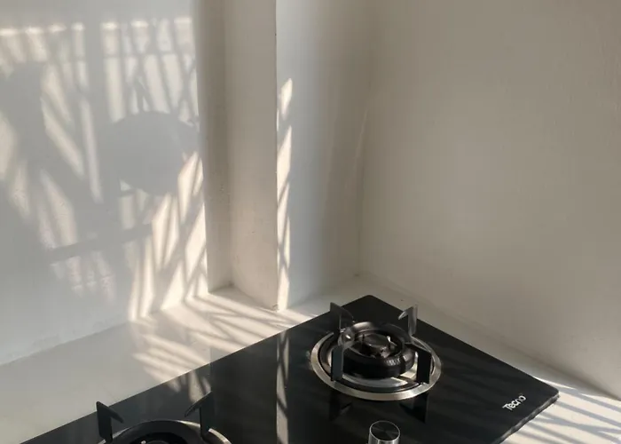 Modern 2-Bedroom Condo Near Foodie Market 11 Min, Mega Bangna, Bangna Trad Road 12 Min, Suvarnabhumi Airport 15 Min Bangkok