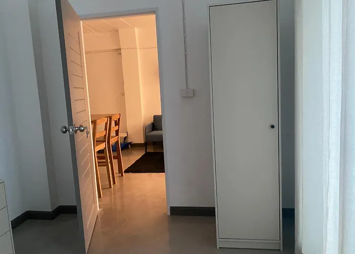 Modern 2-Bedroom Condo Near Foodie Market 11 Min, Mega Bangna, Bangna Trad Road 12 Min, Suvarnabhumi Airport 15 Min * Bangkok