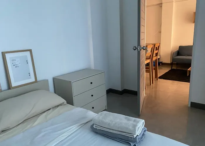 Apartment Modern 2-Bedroom Condo Near Foodie Market 11 Min, Mega Bangna, Bangna Trad Road 12 Min, Suvarnabhumi Airport 15 Min Bangkok