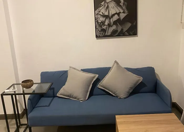 Apartment Modern 2-Bedroom Condo Near Foodie Market 11 Min, Mega Bangna, Bangna Trad Road 12 Min, Suvarnabhumi Airport 15 Min *