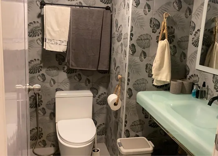 Modern 2-bedroom Near Foodie Market 11 Min, Mega Bangna, Bangna Trad Road 12 Min, Suvarnabhumi Airport 15 Min Apartment