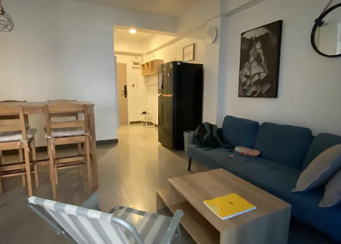 Modern 2-bedroom Near Foodie Market 11 Min, Mega Bangna, Bangna Trad Road 12 Min, Suvarnabhumi Airport 15 Min *